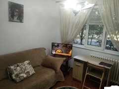 Matei Ambrozie, 3 camere